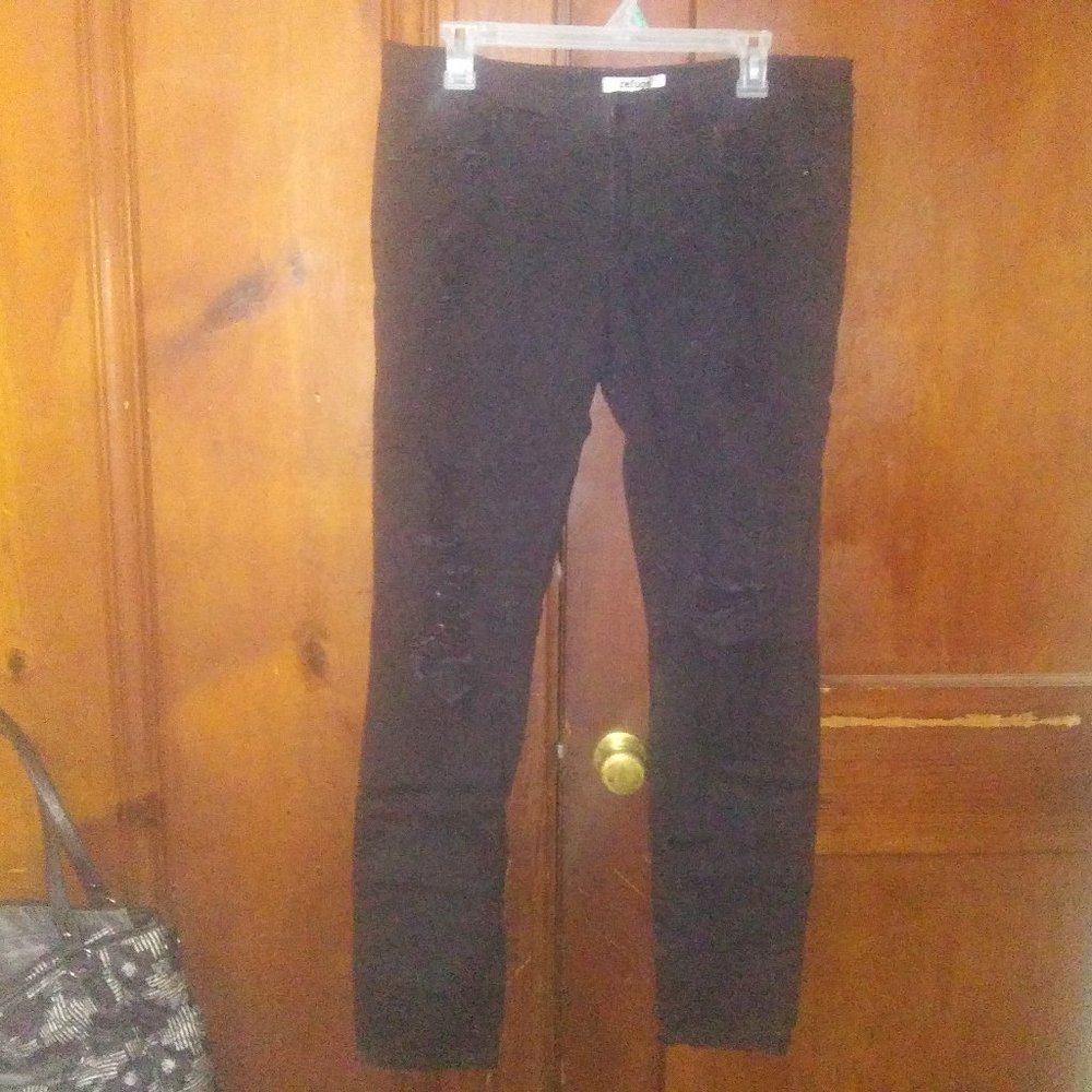 Refuge Distressed Black Skinny Jeans sz. 10